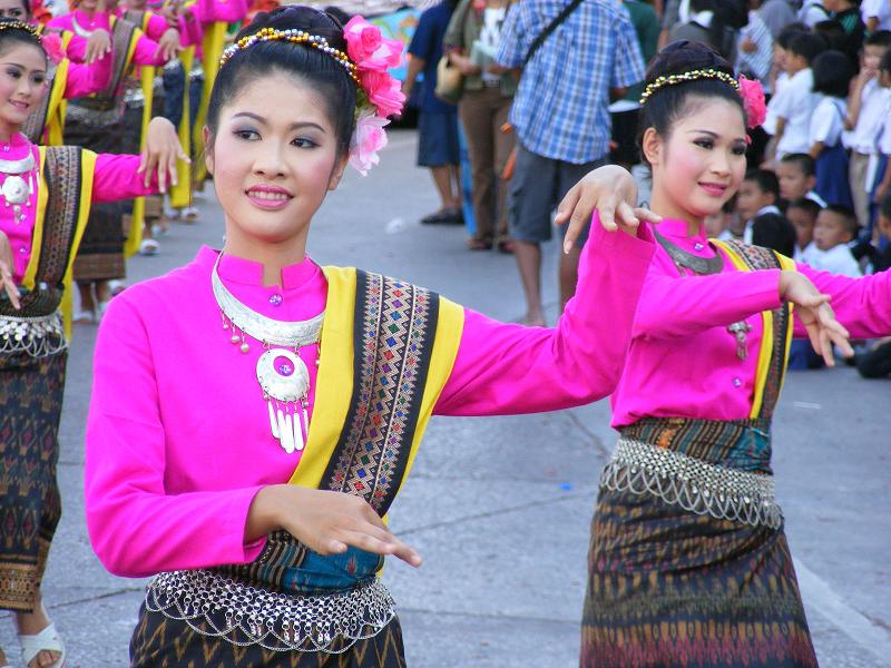 Kings birthday celebration parade Udon Thani - Life in Udon Thani ...